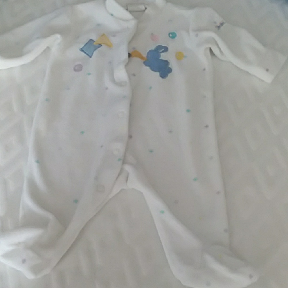 ABSORBA ONESIE